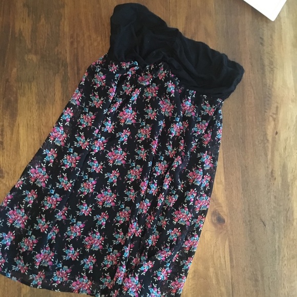 Express Strapless Summer Dress - Picture 1 of 4